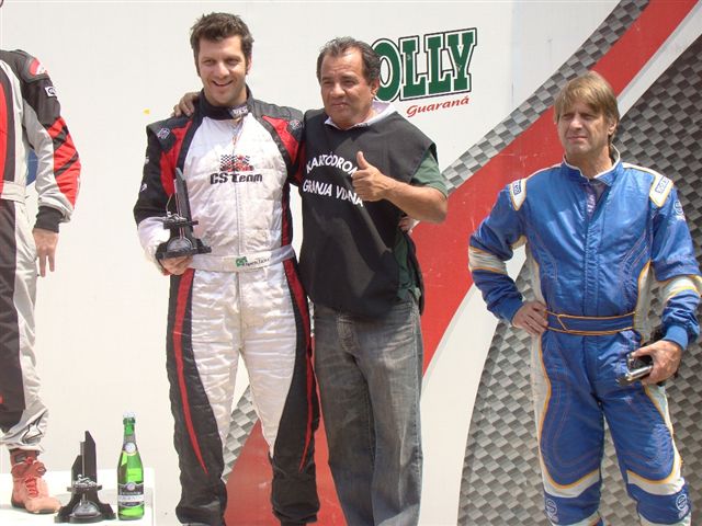 Polenta, Lalau, Tio Chico e Ascanio com as medalhas 2010